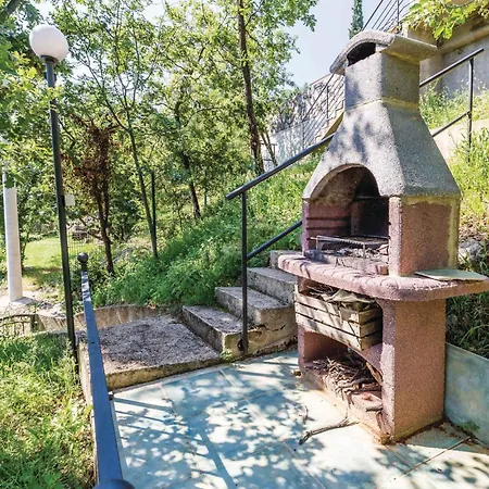 1 Bedroom Beautiful In Moscenicka Draga