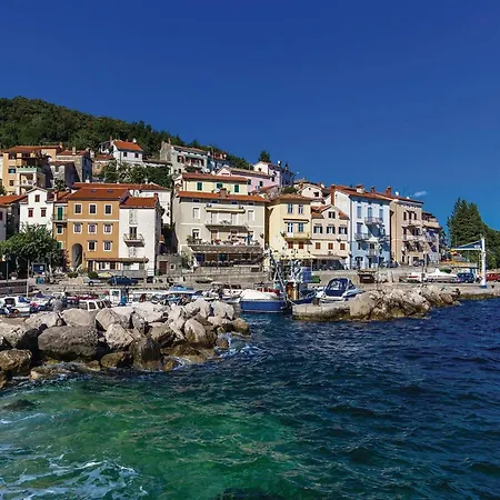 1 Bedroom Beautiful In Mošćenička Draga